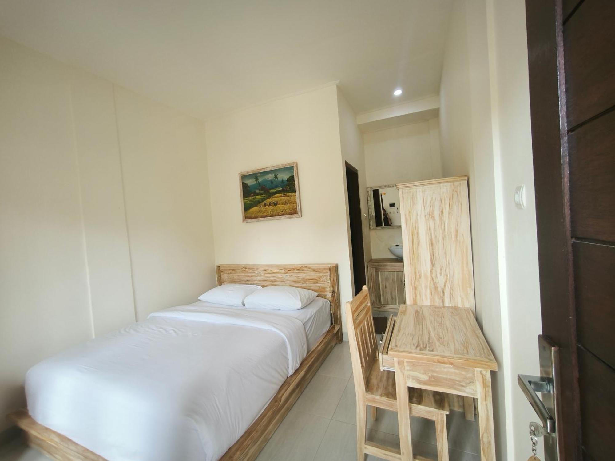 Ken Ken Guest House Seminyak Exteriör bild