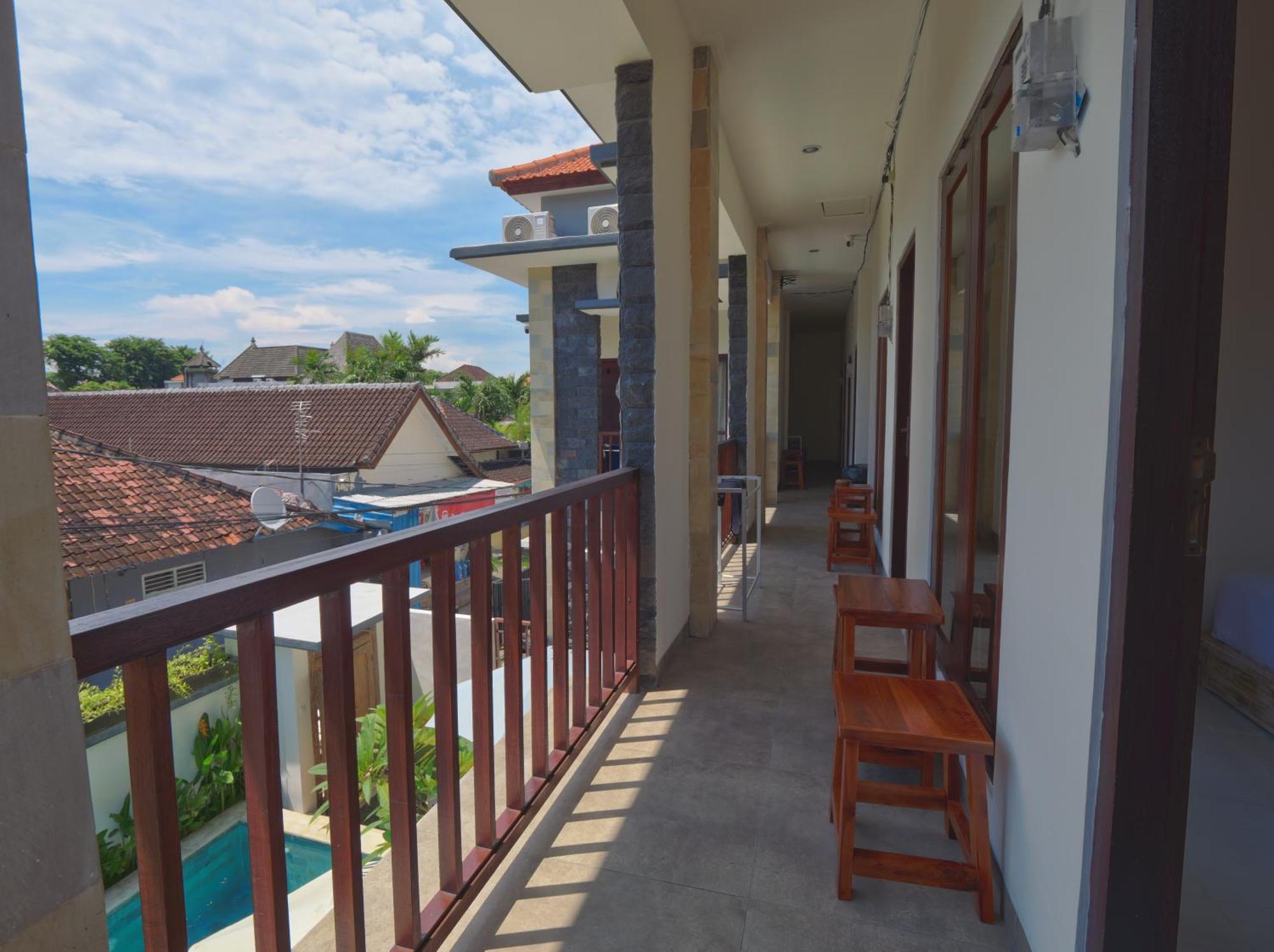 Ken Ken Guest House Seminyak Exteriör bild